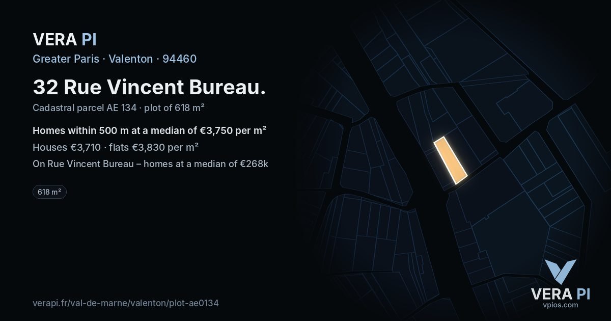 32 Rue Vincent Bureau, Valenton at night – the plot lit, the parcels around coloured by the prices near them
