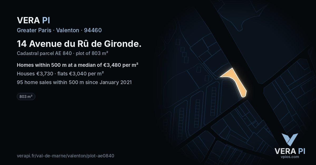 14 Avenue du Rû de Gironde, Valenton at night – the plot lit, the parcels around coloured by the prices near them