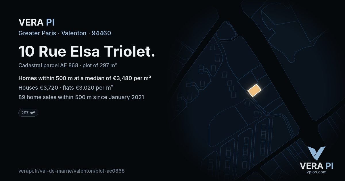 10 Rue Elsa Triolet, Valenton at night – the plot lit, the parcels around coloured by the prices near them