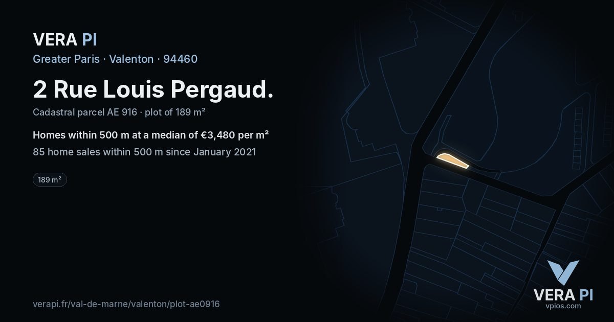 2 Rue Louis Pergaud, Valenton at night – the plot lit, the parcels around coloured by the prices near them