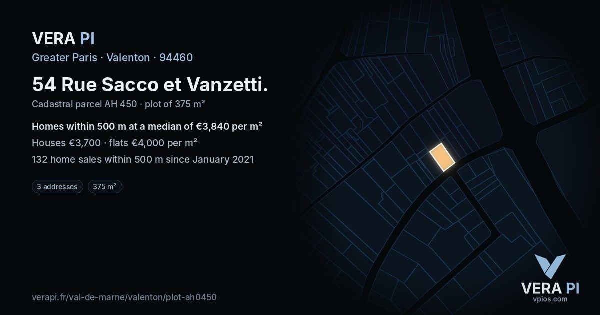 54 Rue Sacco et Vanzetti, Valenton at night – the plot lit, the parcels around coloured by the prices near them