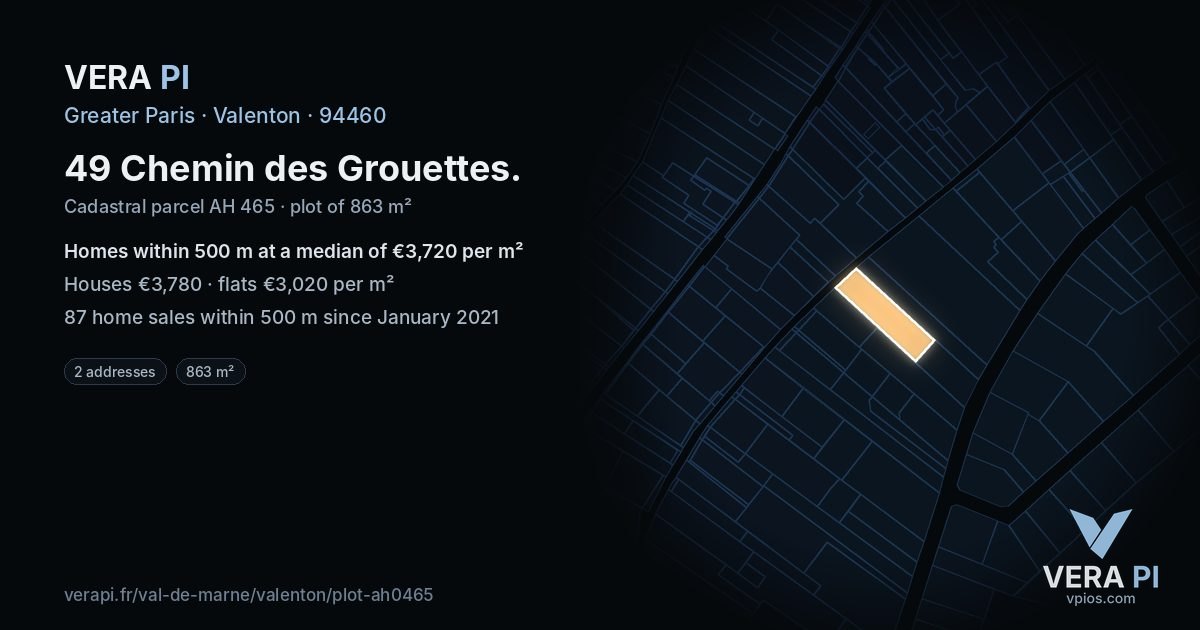 49 Chemin des Grouettes, Valenton at night – the plot lit, the parcels around coloured by the prices near them