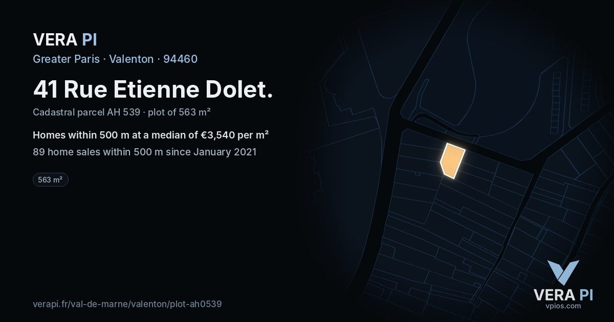 41 Rue Etienne Dolet, Valenton at night – the plot lit, the parcels around coloured by the prices near them