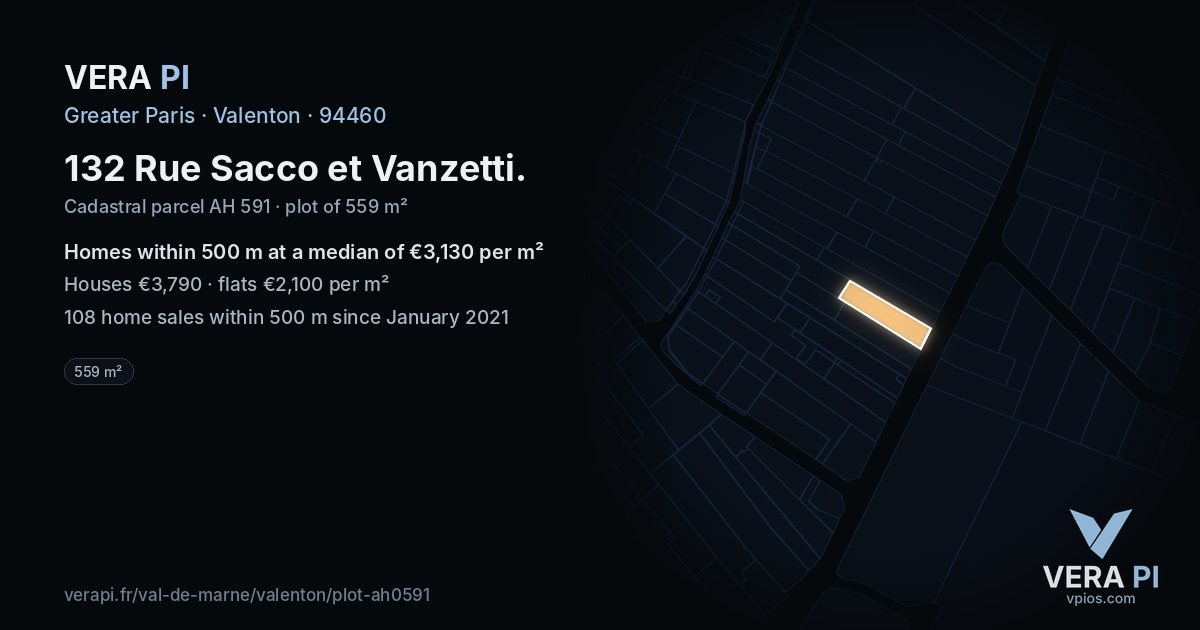 132 Rue Sacco et Vanzetti, Valenton at night – the plot lit, the parcels around coloured by the prices near them