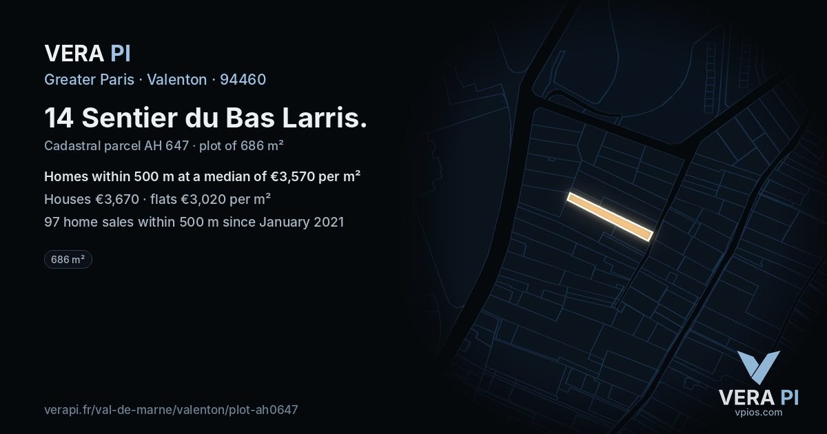 14 Sentier du Bas Larris, Valenton at night – the plot lit, the parcels around coloured by the prices near them