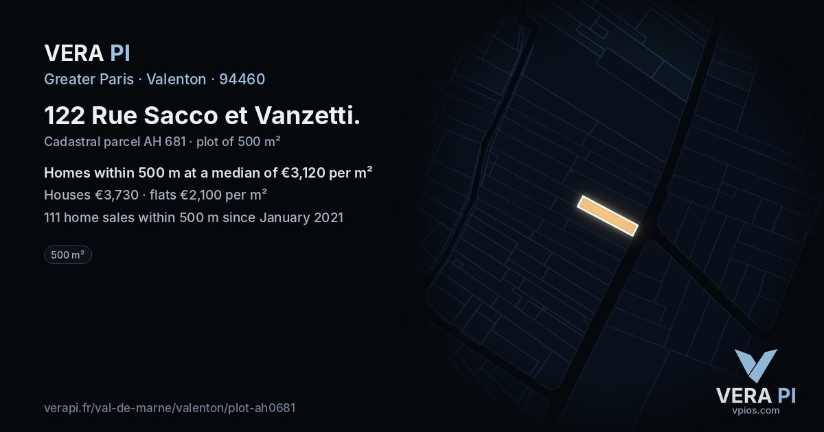 122 Rue Sacco et Vanzetti, Valenton at night – the plot lit, the parcels around coloured by the prices near them