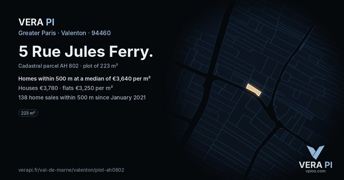 5 Rue Jules Ferry, Valenton at night – the plot lit, the parcels around coloured by the prices near them