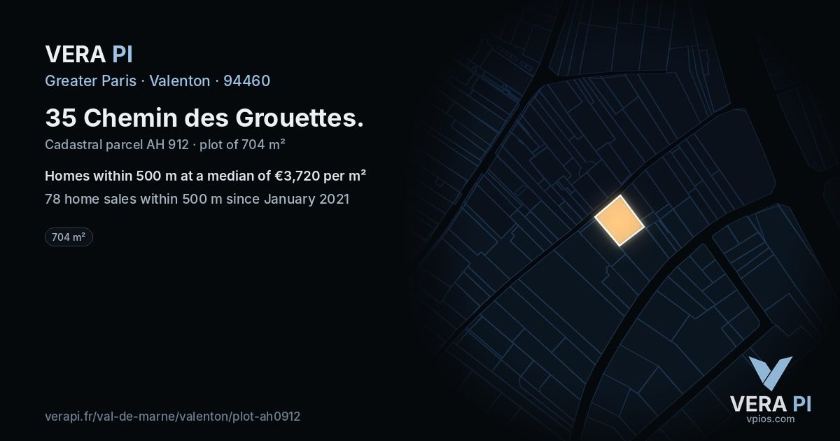 35 Chemin des Grouettes, Valenton at night – the plot lit, the parcels around coloured by the prices near them