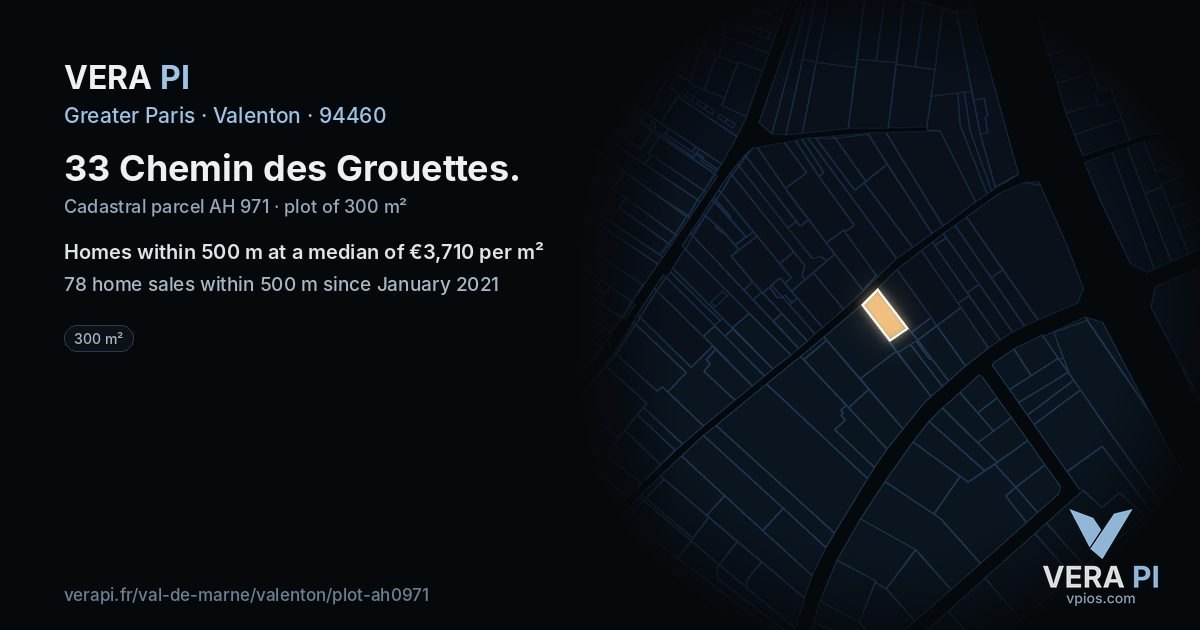 33 Chemin des Grouettes, Valenton at night – the plot lit, the parcels around coloured by the prices near them