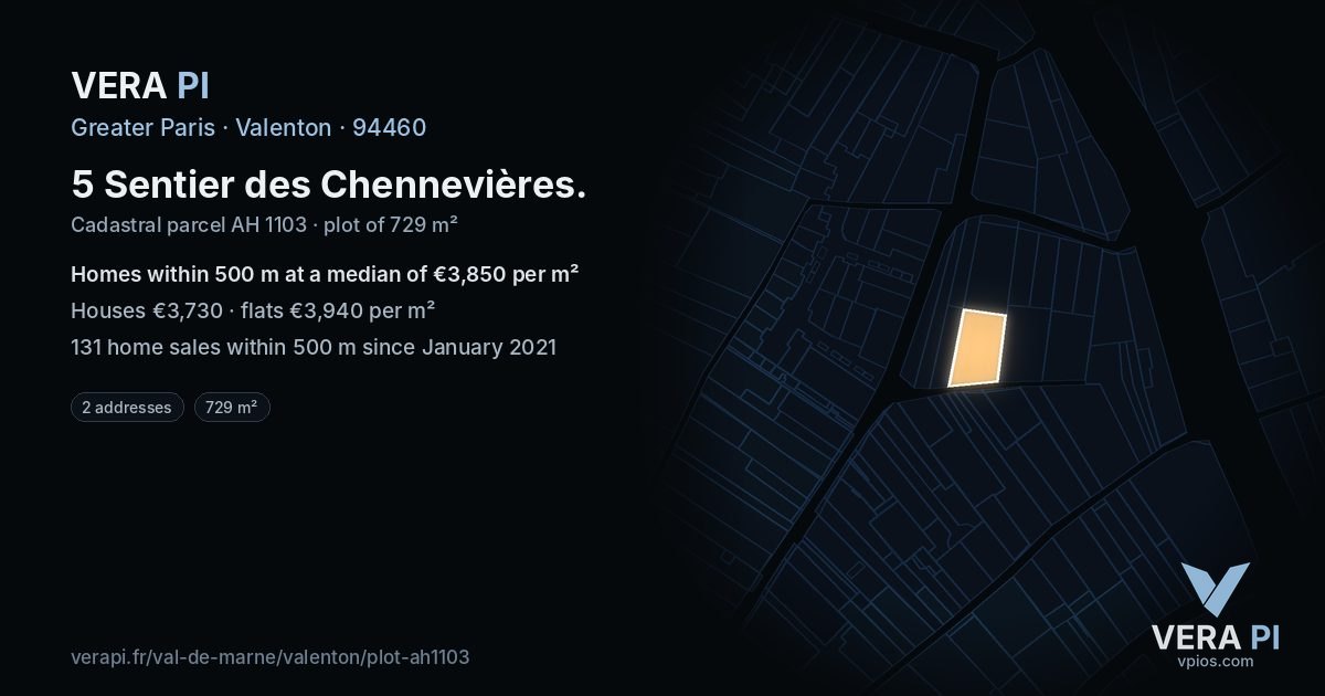 5 Sentier des Chennevières, Valenton at night – the plot lit, the parcels around coloured by the prices near them