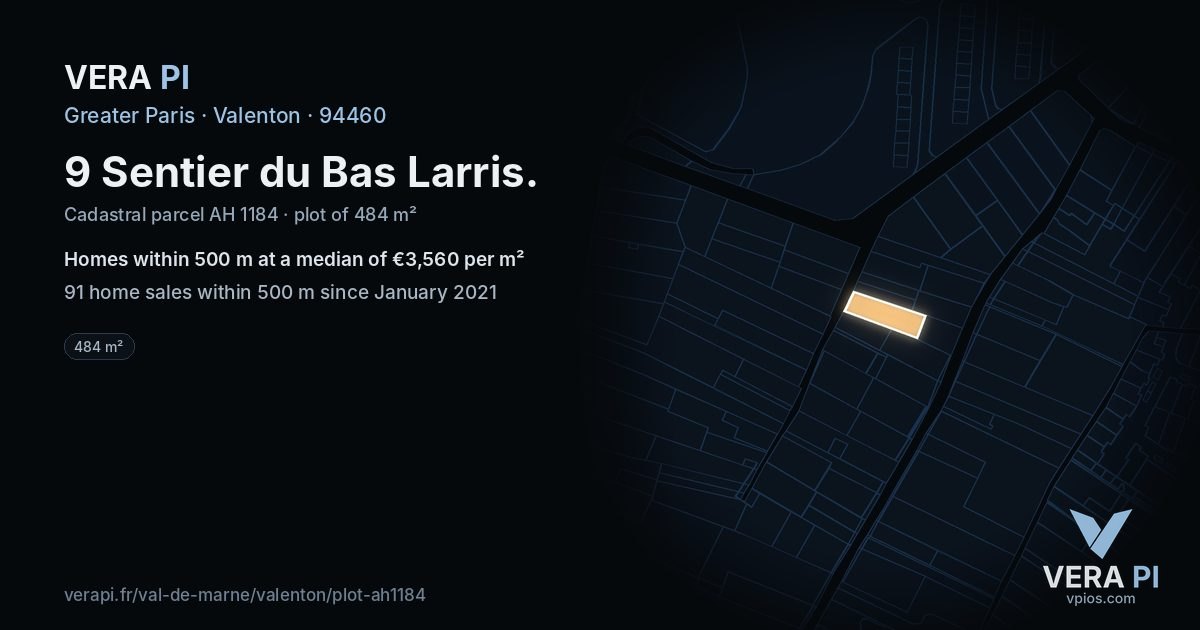 9 Sentier du Bas Larris, Valenton at night – the plot lit, the parcels around coloured by the prices near them