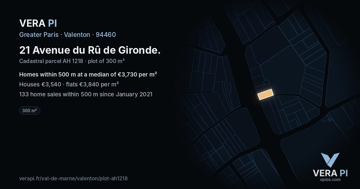 21 Avenue du Rû de Gironde, Valenton at night – the plot lit, the parcels around coloured by the prices near them