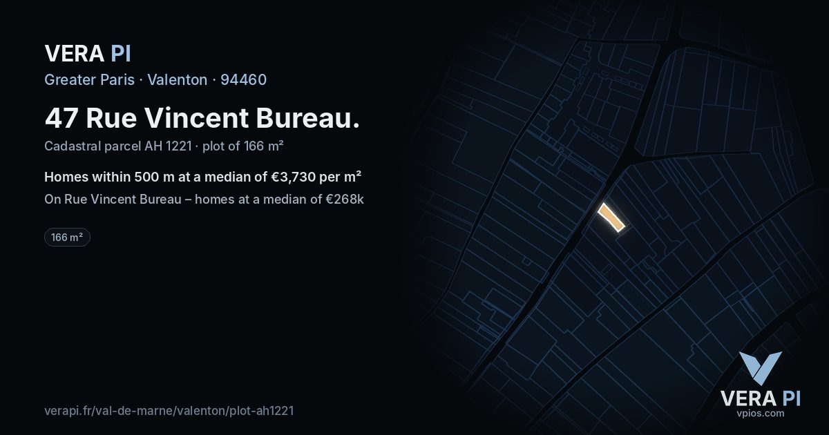 47 Rue Vincent Bureau, Valenton at night – the plot lit, the parcels around coloured by the prices near them