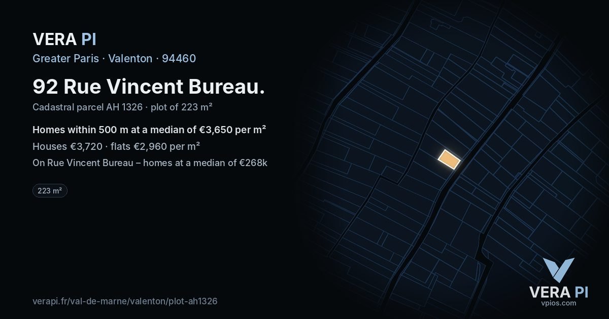 92 Rue Vincent Bureau, Valenton at night – the plot lit, the parcels around coloured by the prices near them