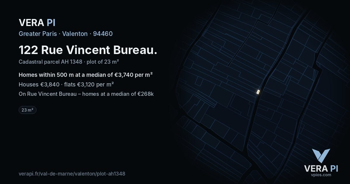122 Rue Vincent Bureau, Valenton at night – the plot lit, the parcels around coloured by the prices near them