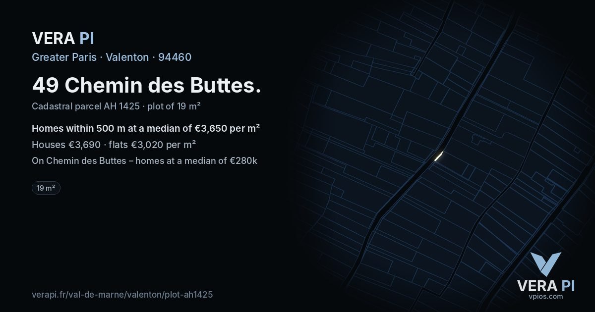 49 Chemin des Buttes, Valenton at night – the plot lit, the parcels around coloured by the prices near them
