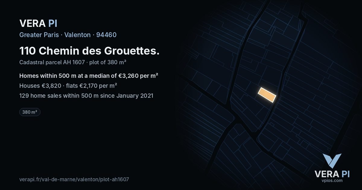 110 Chemin des Grouettes, Valenton at night – the plot lit, the parcels around coloured by the prices near them