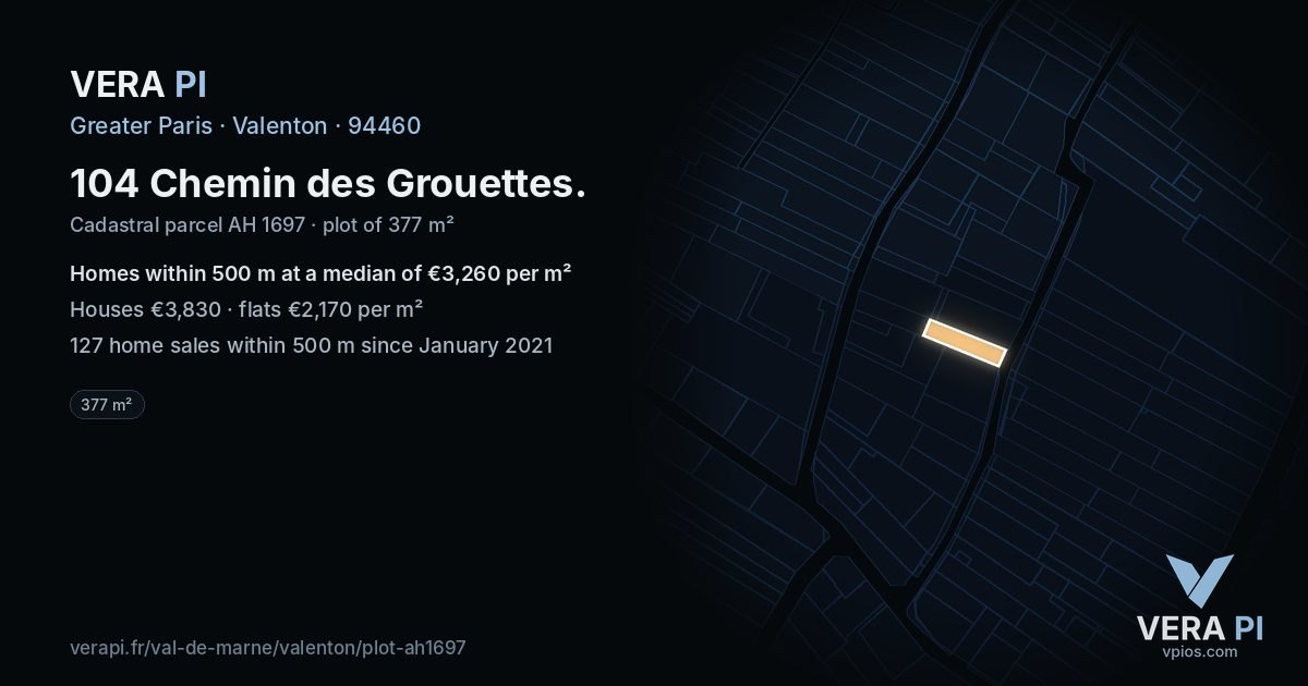 104 Chemin des Grouettes, Valenton at night – the plot lit, the parcels around coloured by the prices near them