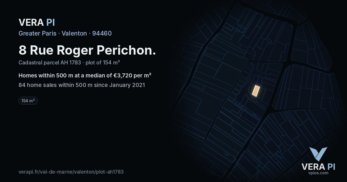 8 Rue Roger Perichon, Valenton at night – the plot lit, the parcels around coloured by the prices near them