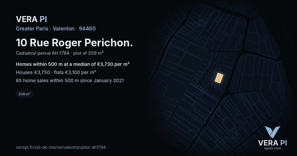 10 Rue Roger Perichon, Valenton at night – the plot lit, the parcels around coloured by the prices near them