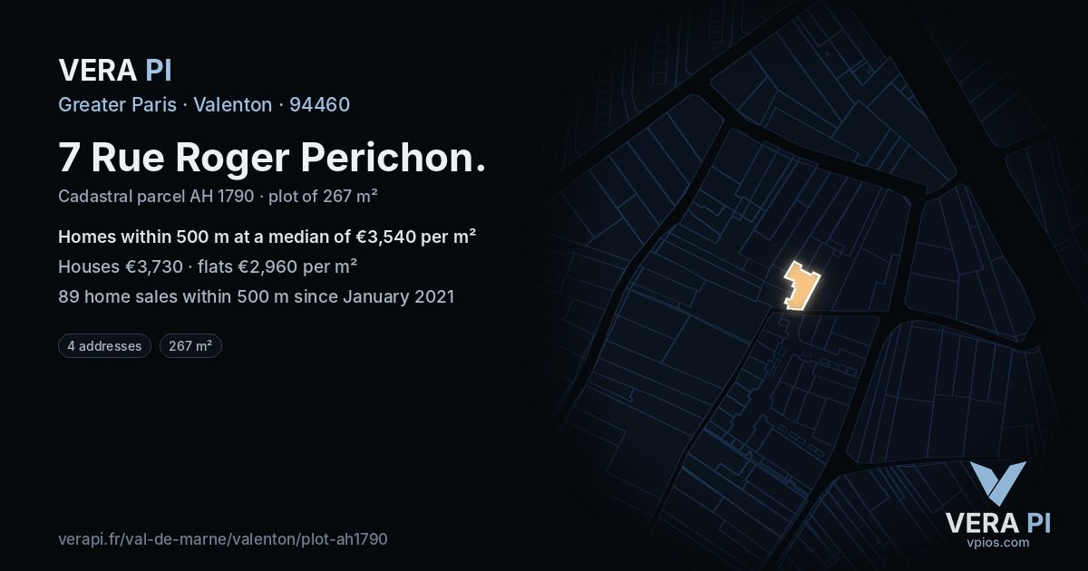 7 Rue Roger Perichon, Valenton at night – the plot lit, the parcels around coloured by the prices near them