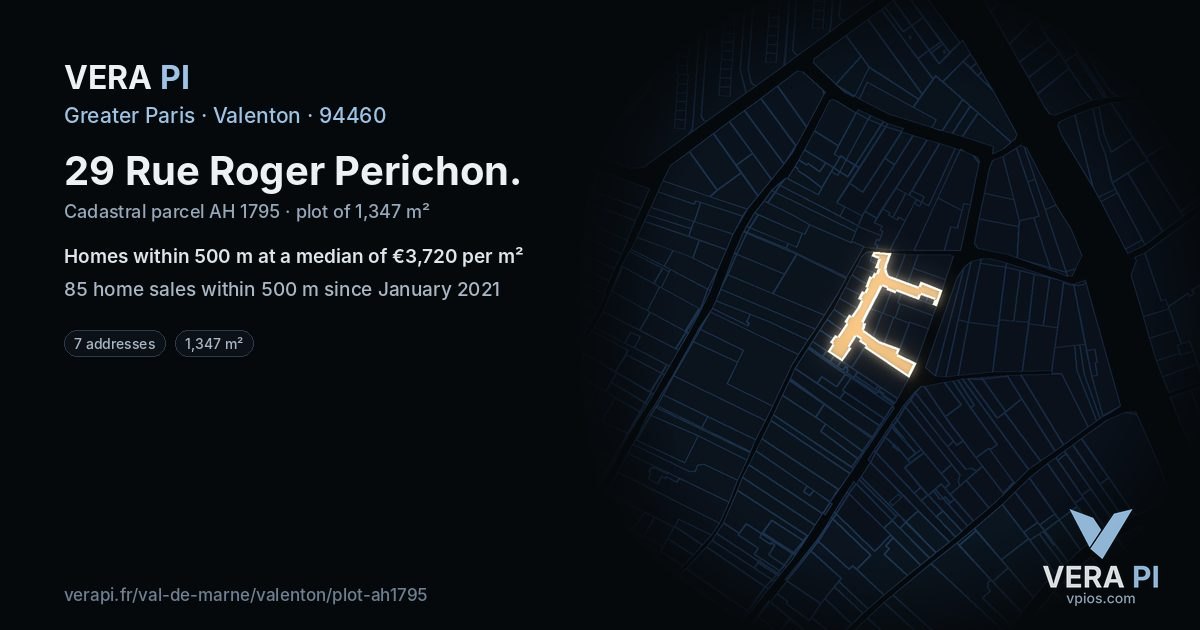 29 Rue Roger Perichon, Valenton at night – the plot lit, the parcels around coloured by the prices near them