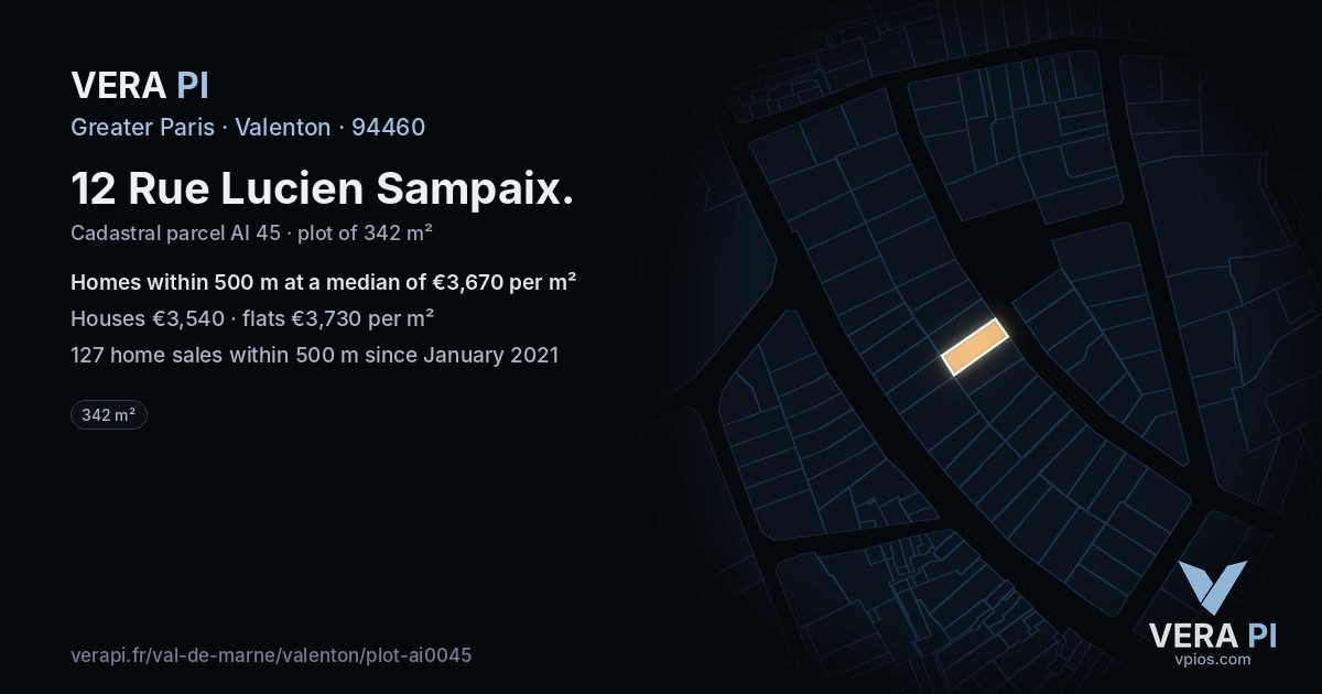 12 Rue Lucien Sampaix, Valenton at night – the plot lit, the parcels around coloured by the prices near them