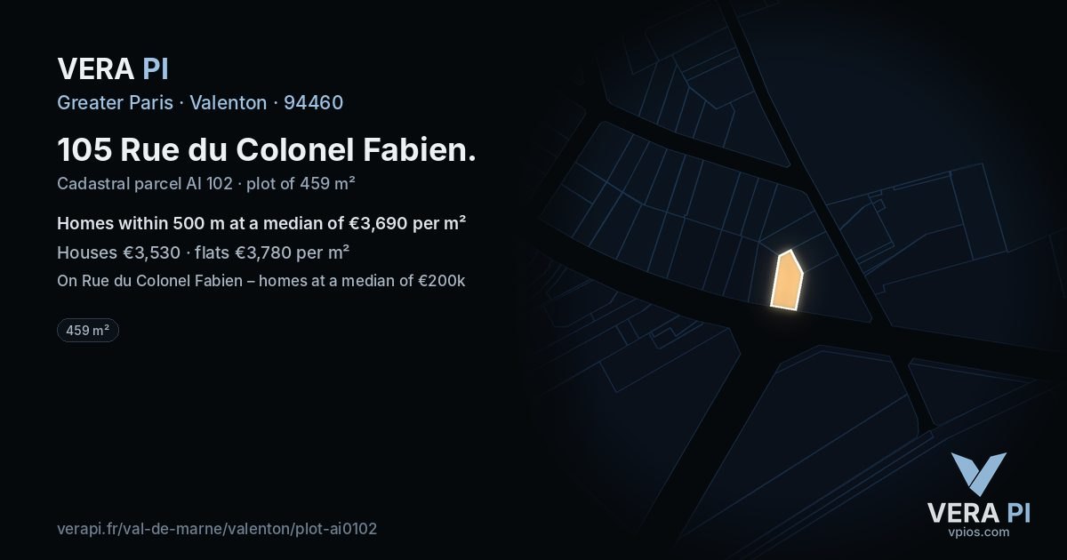 105 Rue du Colonel Fabien, Valenton at night – the plot lit, the parcels around coloured by the prices near them