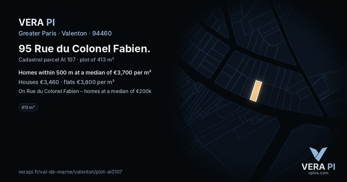 95 Rue du Colonel Fabien, Valenton at night – the plot lit, the parcels around coloured by the prices near them