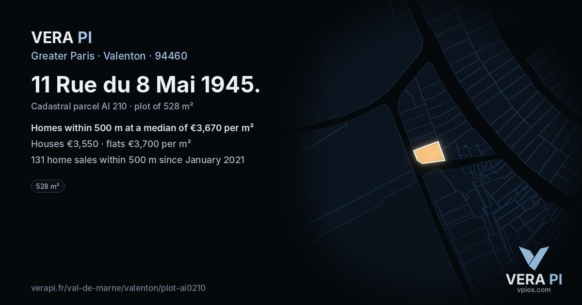 11 Rue du 8 Mai 1945, Valenton at night – the plot lit, the parcels around coloured by the prices near them