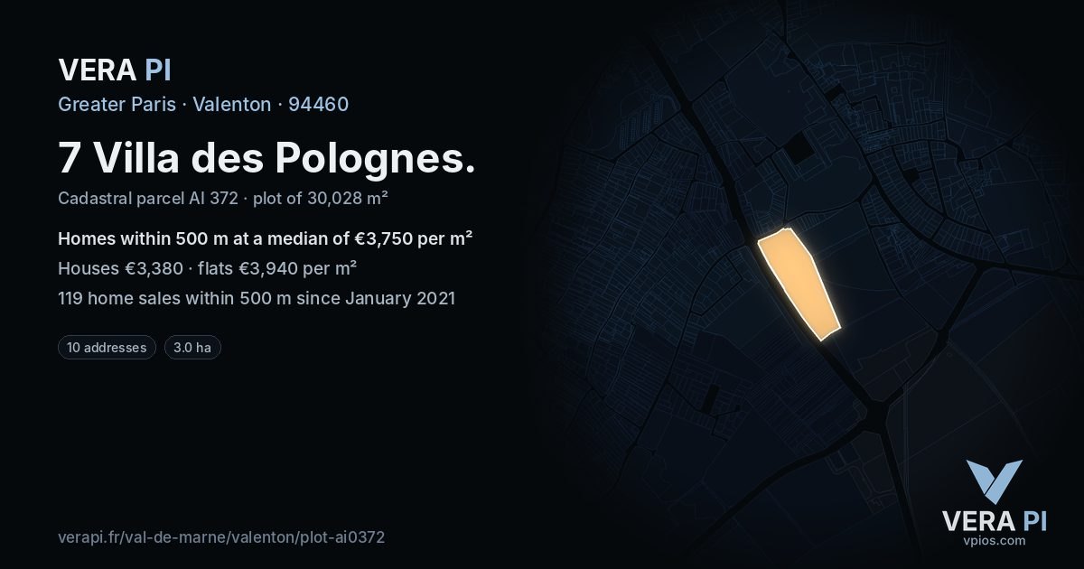 7 Villa des Polognes, Valenton at night – the plot lit, the parcels around coloured by the prices near them