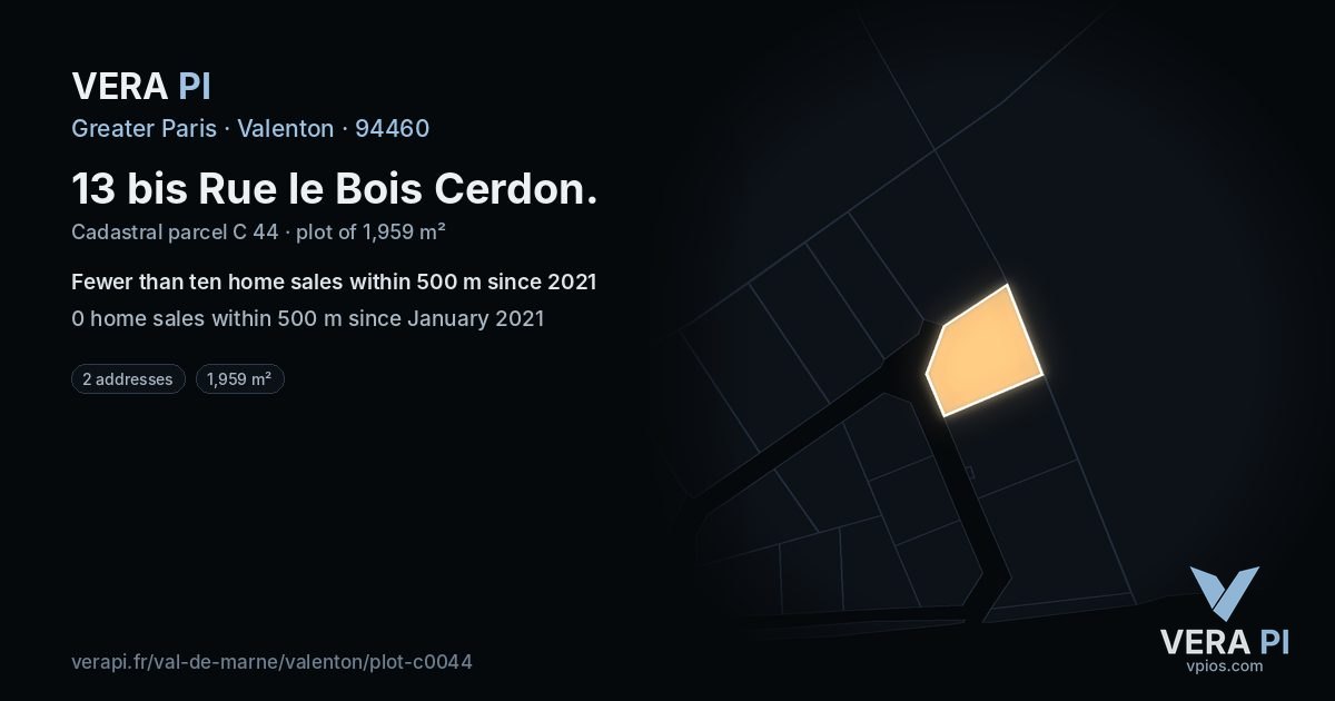 13 bis Rue le Bois Cerdon, Valenton at night – the plot lit, the parcels around coloured by the prices near them