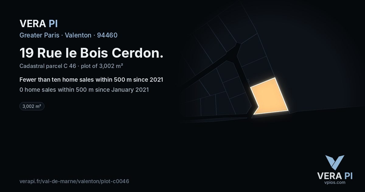 19 Rue le Bois Cerdon, Valenton at night – the plot lit, the parcels around coloured by the prices near them