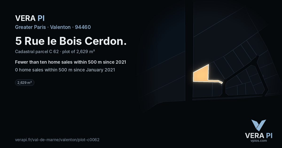 5 Rue le Bois Cerdon, Valenton at night – the plot lit, the parcels around coloured by the prices near them