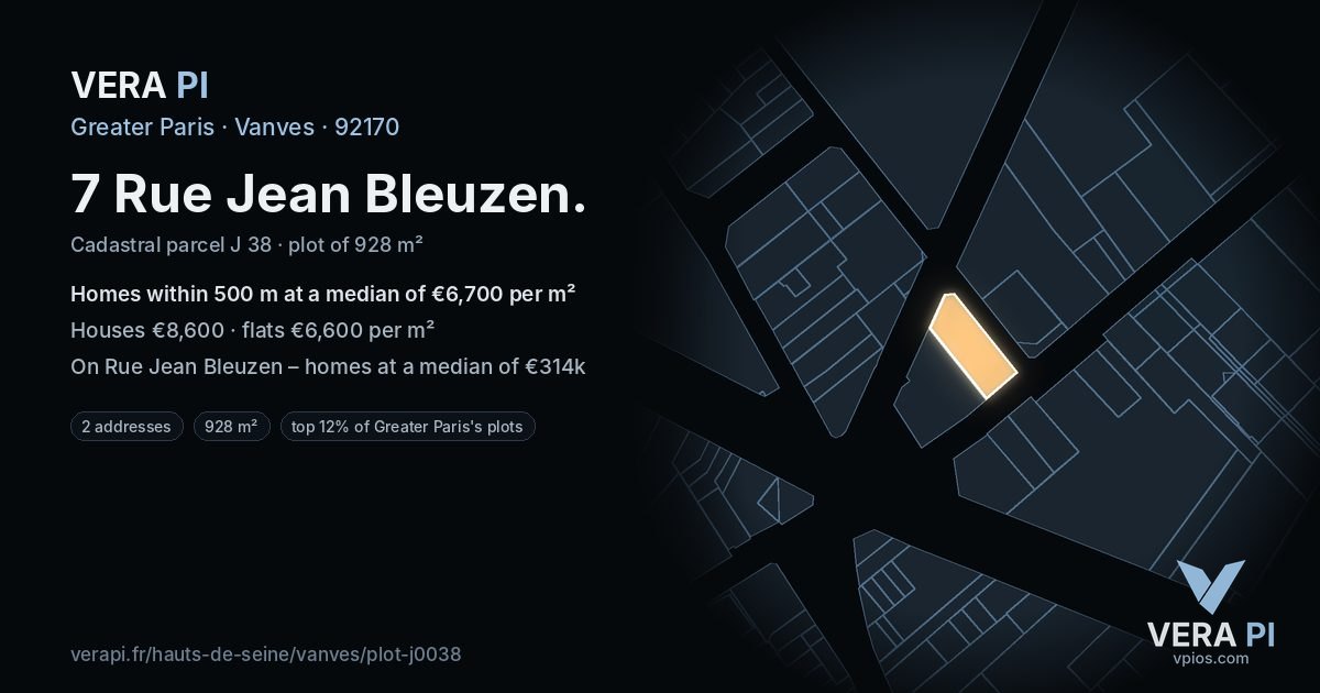 7 Rue Jean Bleuzen, Vanves at night – the plot lit, the parcels around coloured by the prices near them