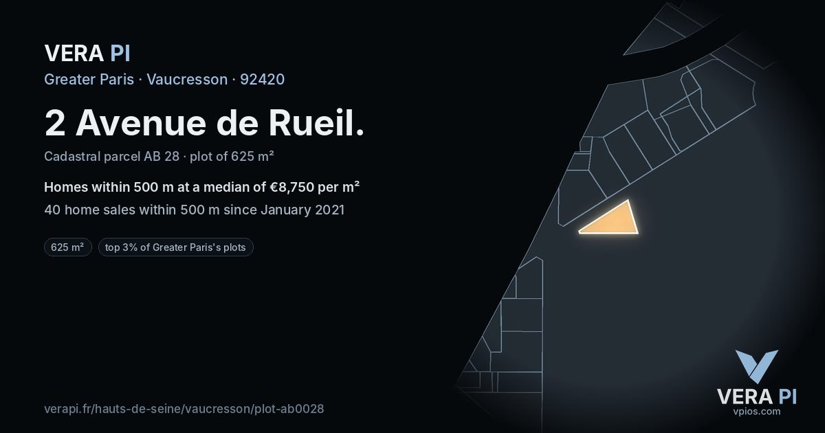 2 Avenue de Rueil, Vaucresson at night – the plot lit, the parcels around coloured by the prices near them