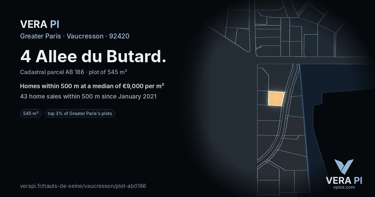 4 Allee du Butard, Vaucresson at night – the plot lit, the parcels around coloured by the prices near them