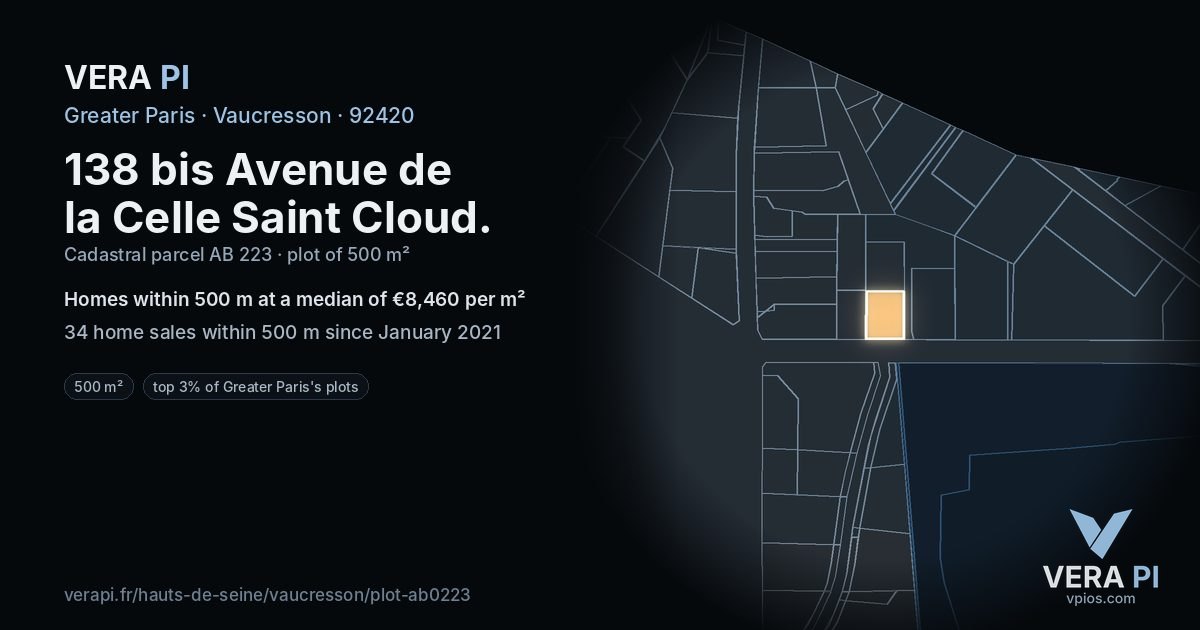 138 bis Avenue de la Celle Saint Cloud, Vaucresson at night – the plot lit, the parcels around coloured by the prices near them