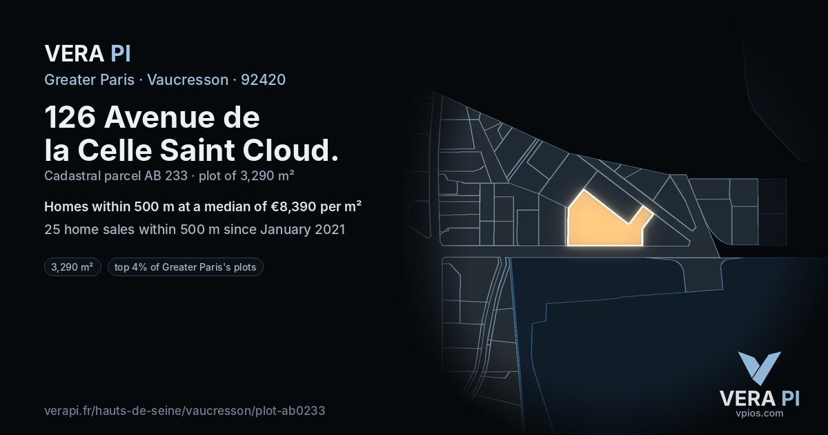 126 Avenue de la Celle Saint Cloud, Vaucresson at night – the plot lit, the parcels around coloured by the prices near them