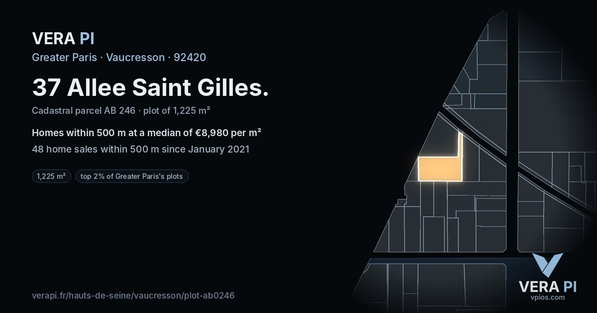 37 Allee Saint Gilles, Vaucresson at night – the plot lit, the parcels around coloured by the prices near them