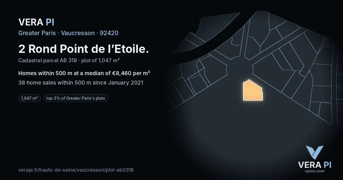 2 Rond Point de l’Etoile, Vaucresson at night – the plot lit, the parcels around coloured by the prices near them