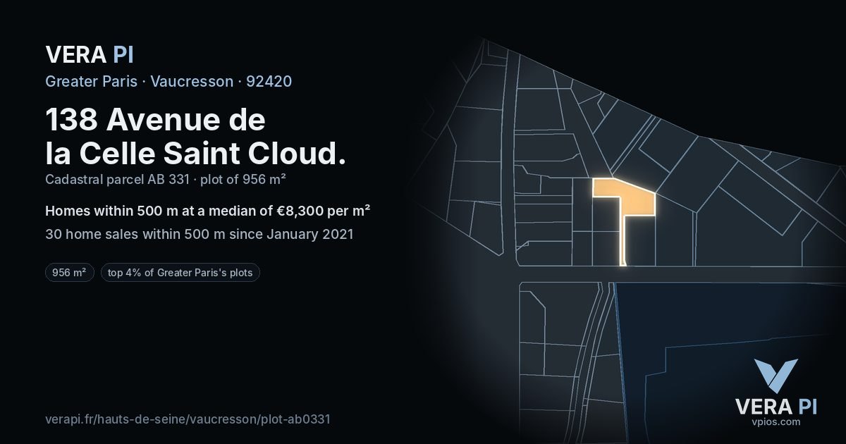 138 Avenue de la Celle Saint Cloud, Vaucresson at night – the plot lit, the parcels around coloured by the prices near them