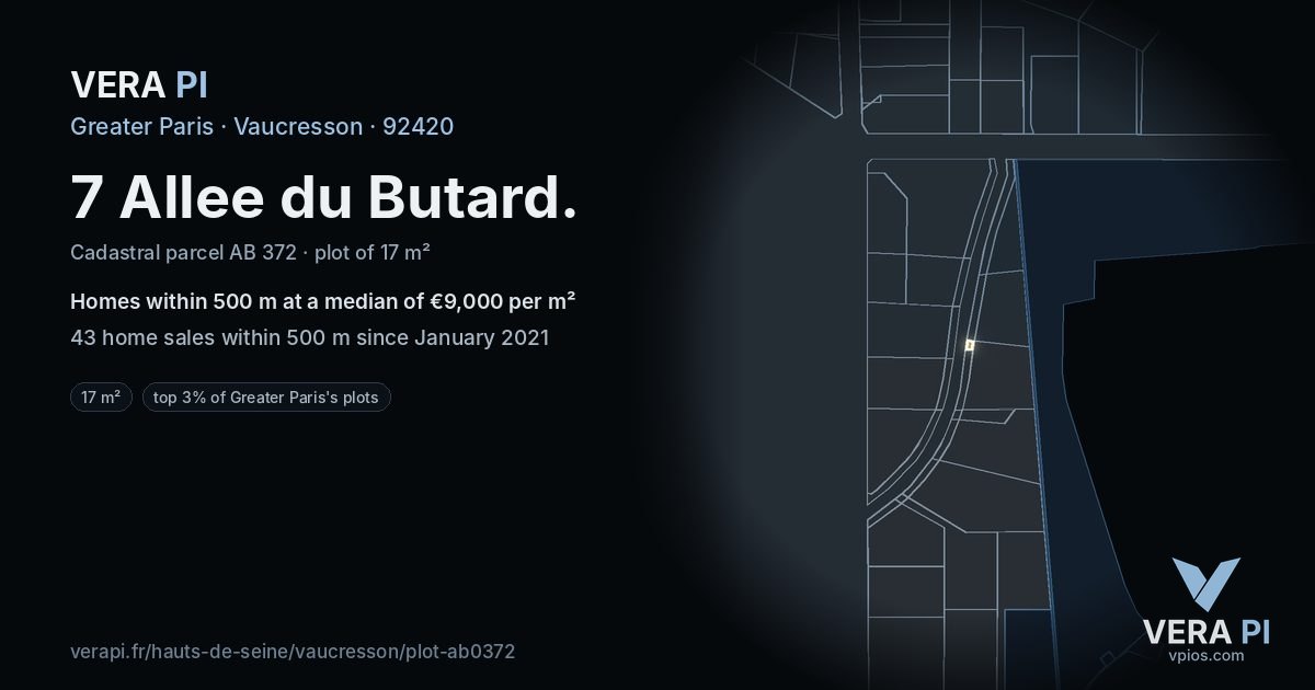 7 Allee du Butard, Vaucresson at night – the plot lit, the parcels around coloured by the prices near them