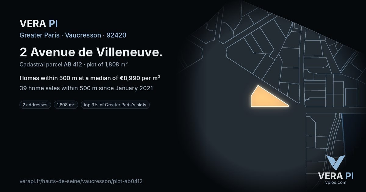 2 Avenue de Villeneuve, Vaucresson at night – the plot lit, the parcels around coloured by the prices near them