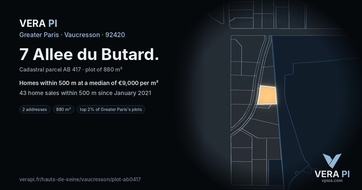 7 Allee du Butard, Vaucresson at night – the plot lit, the parcels around coloured by the prices near them