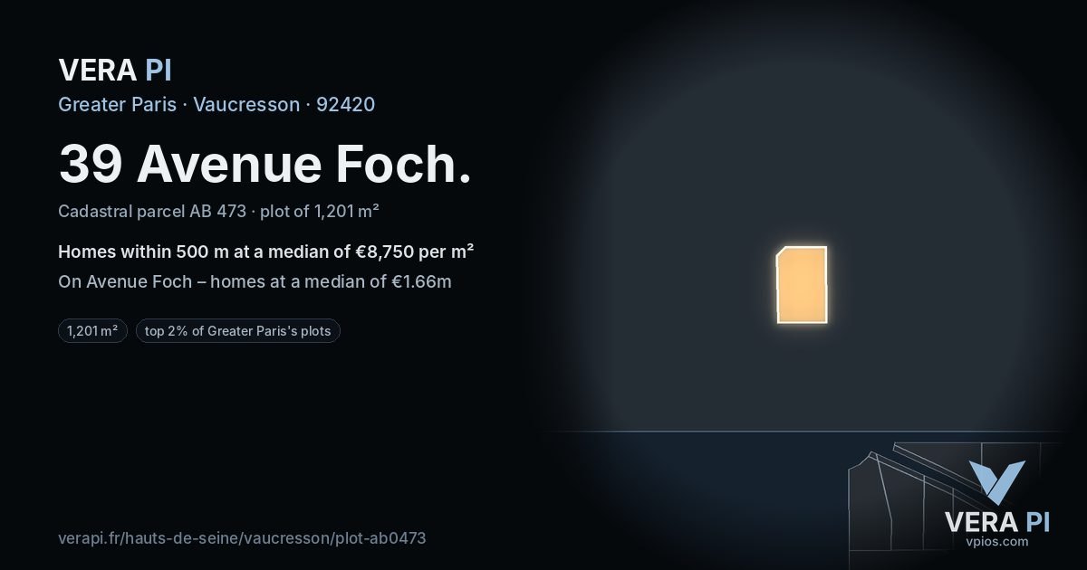 39 Avenue Foch, Vaucresson at night – the plot lit, the parcels around coloured by the prices near them