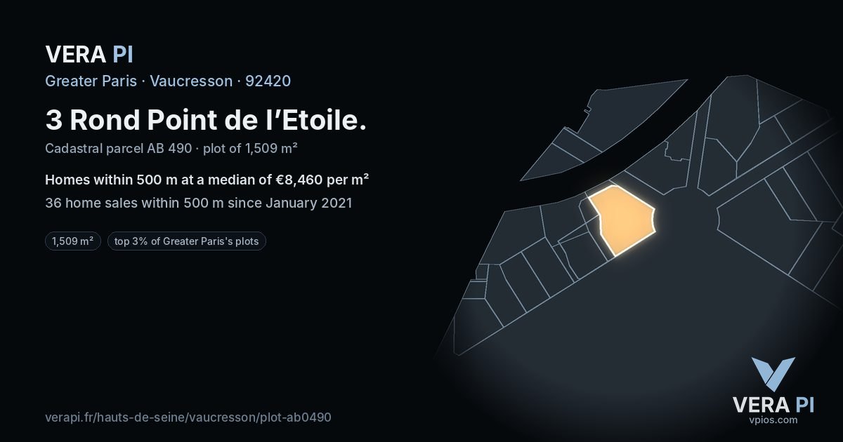 3 Rond Point de l’Etoile, Vaucresson at night – the plot lit, the parcels around coloured by the prices near them