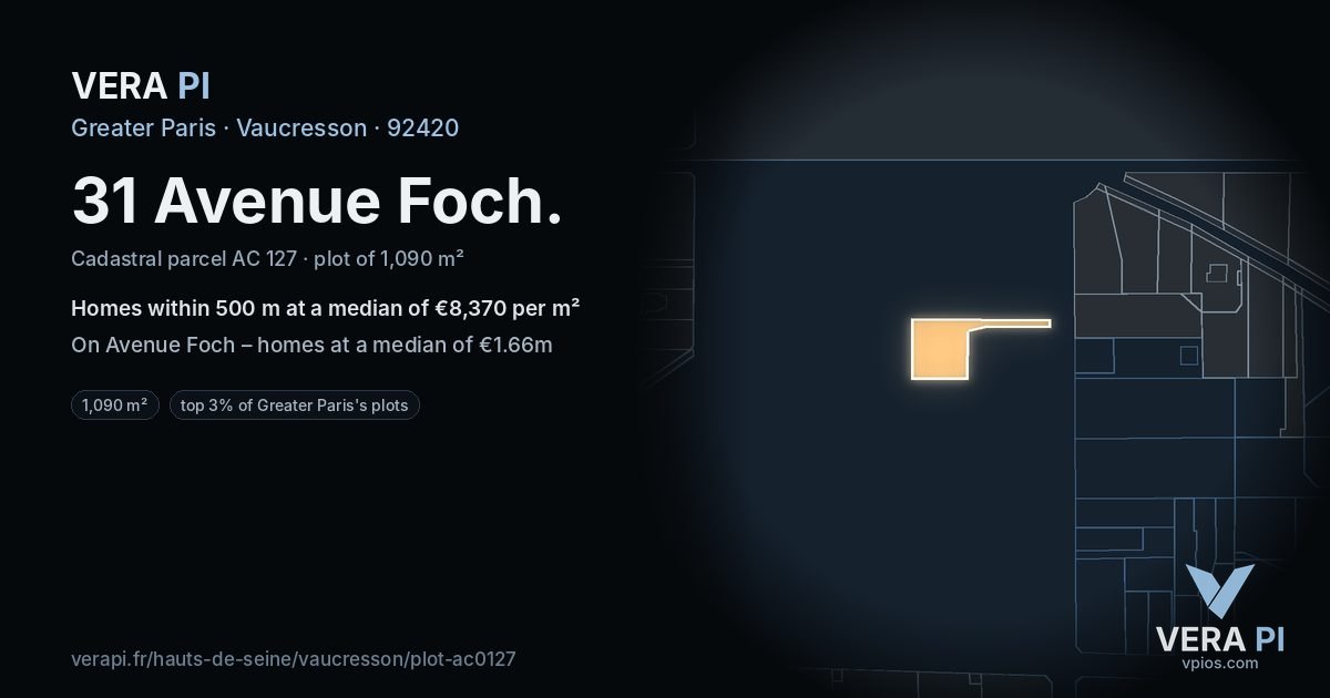 31 Avenue Foch, Vaucresson at night – the plot lit, the parcels around coloured by the prices near them