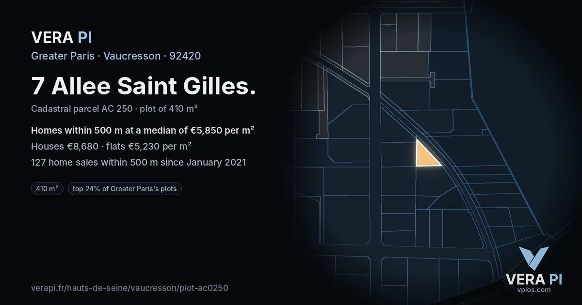 7 Allee Saint Gilles, Vaucresson at night – the plot lit, the parcels around coloured by the prices near them