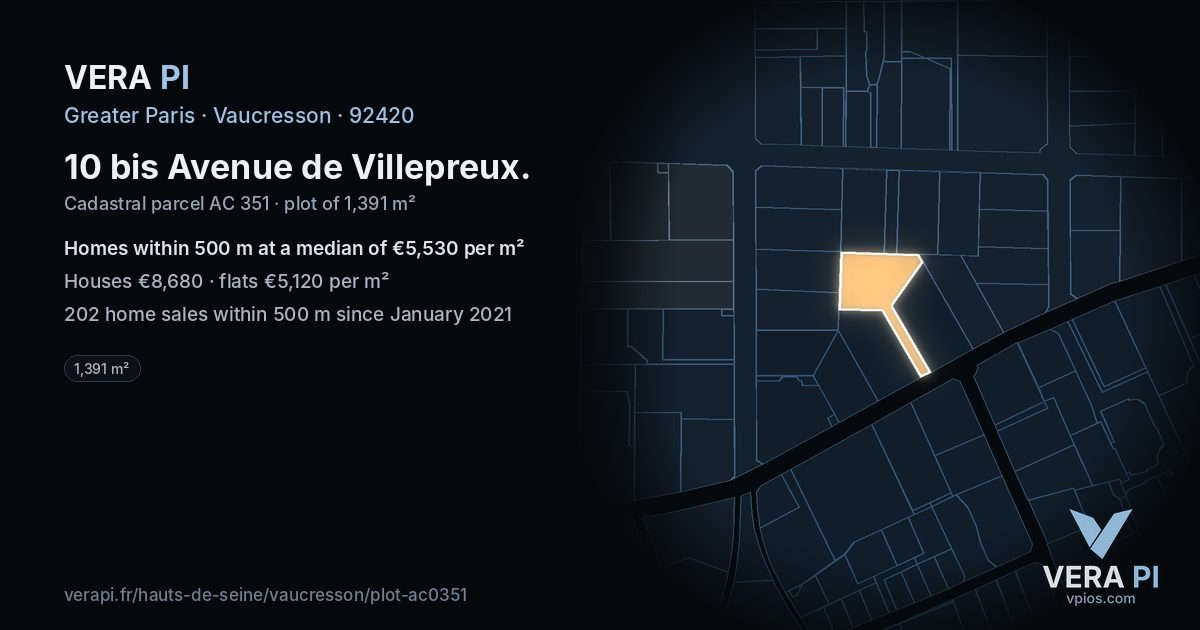 10 bis Avenue de Villepreux, Vaucresson at night – the plot lit, the parcels around coloured by the prices near them